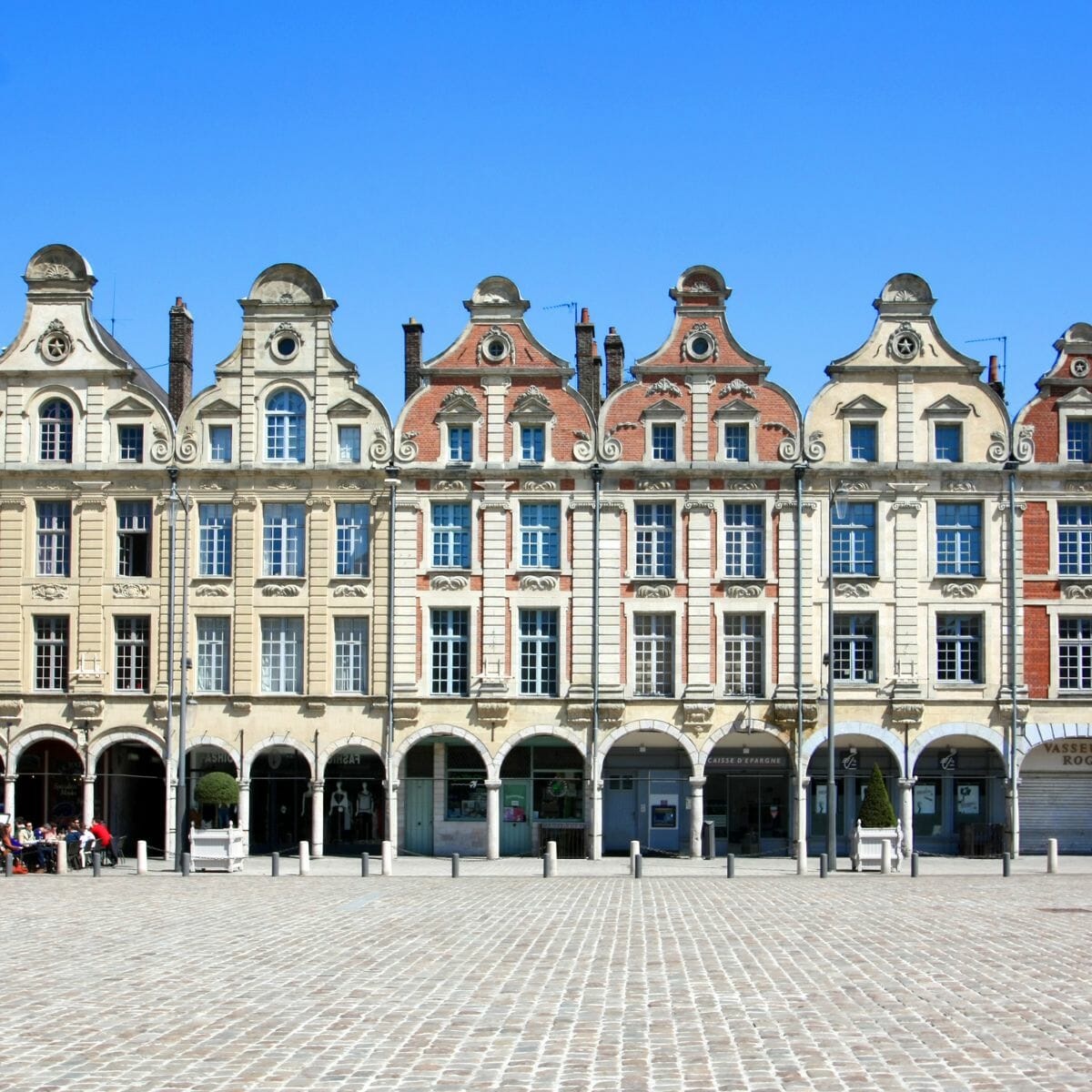 Grand-Place d'Arras - Patrimoine emblématique à proximité de nos installations de poêles à bois HOMZA