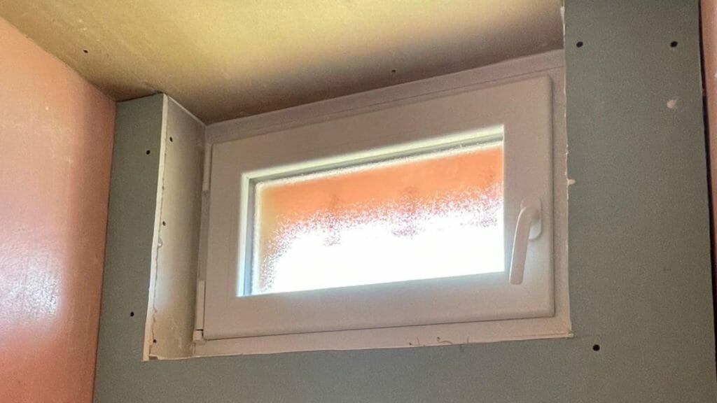 Réalisation fenêtrre salle de bains Réalisation fenêtrre salle de bains