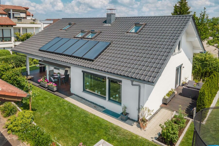 Maison neuve avec panneaux photovoltaïques, amélioration de la valeur de son bien