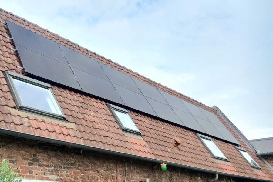 Installation de panneaux photovoltaïques à Agny : M. et Mme CATTO passent à l’autonomie énergétique