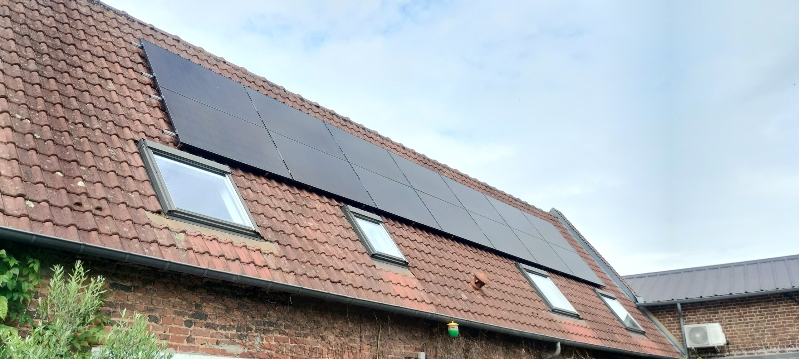 Installation de panneaux photovoltaïques à Agny : M. et Mme CATTO passent à l’autonomie énergétique
