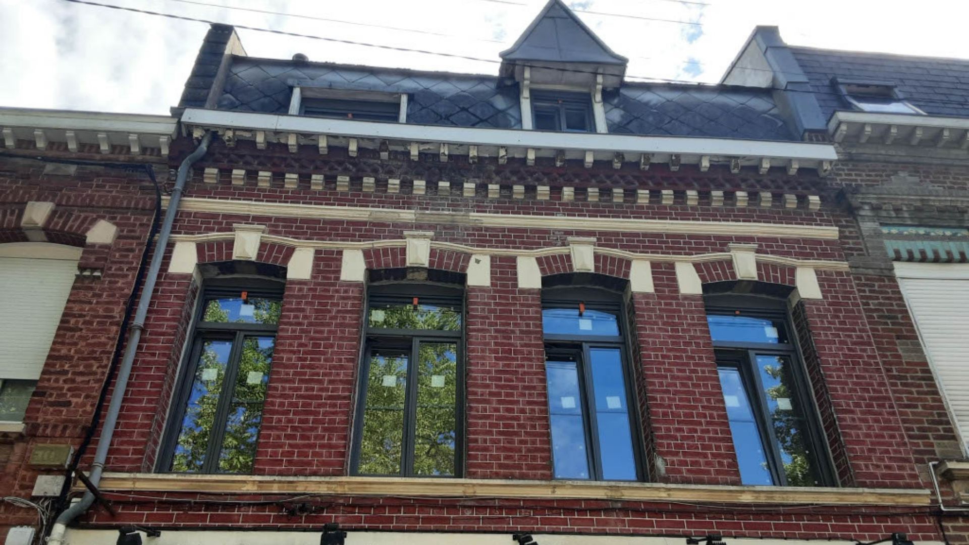 Pose de 13 menuiseries à Cambrai, chantier signé HOMZA