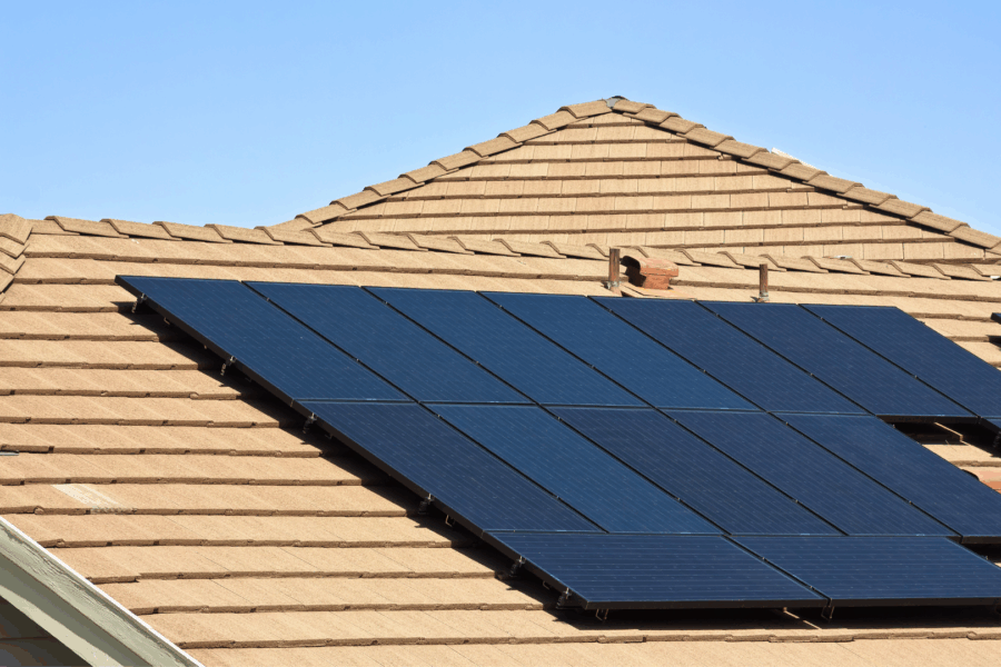 Les panneaux solaires sont-ils compatibles avec tous les types de toiture ?