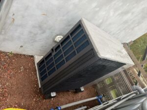 Unité extérieure d’une chaudière hybride Atlantic Hynea 8/30